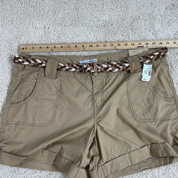 Maurices Womens Shorts Size 20 Brown Kaki Cuffed Belted NWT - Picture 10 of 13